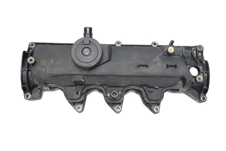 Renault 8200629199 Valve Cover