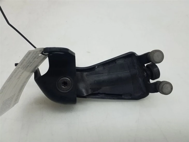 Mercedes-Benz 6397601047 Middle Sliding Door Roller LH