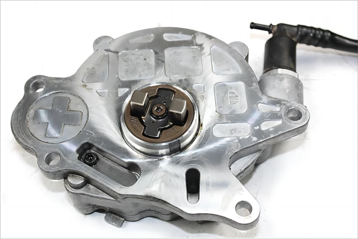 VW 03L145100B Brake Vacuum Pump